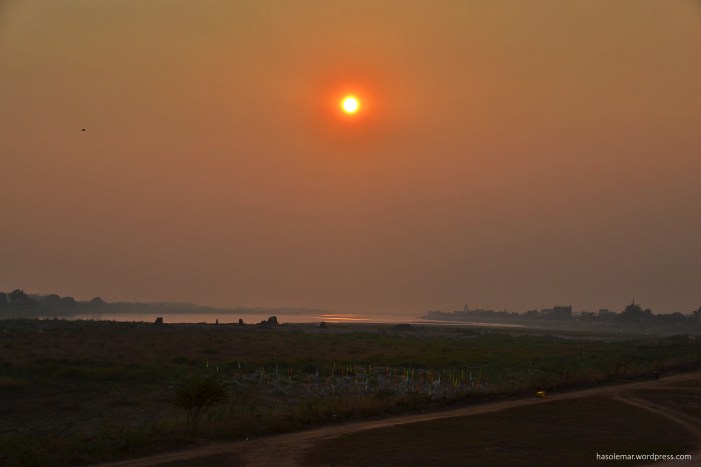 O pôr-do-sol no Laos