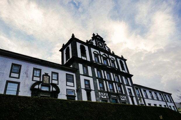 P1030540_edited-igrejamatrizdesaosalvador